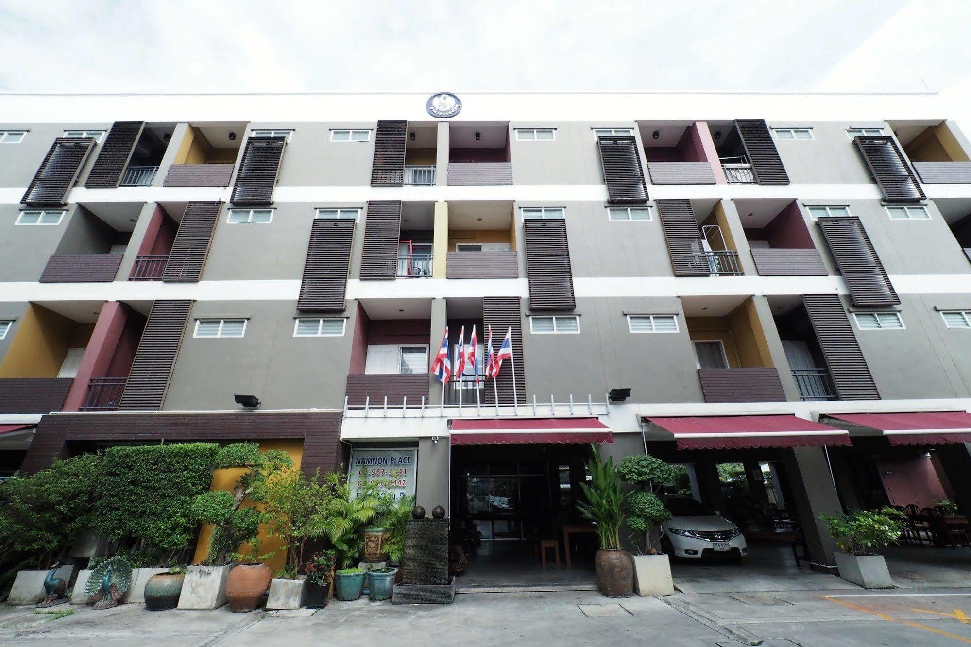 Namnon Place Nonthaburi Exterior photo